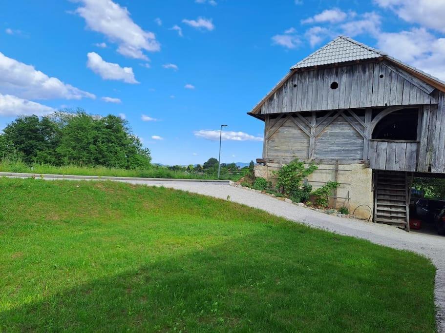 Apartamento Pod Vinogradi Skocjan  Exterior foto